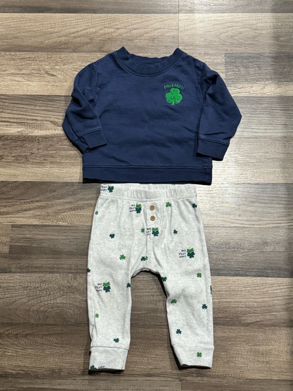 Carter’s Sweatshirt and Joggers Set - Picture 1 of 3